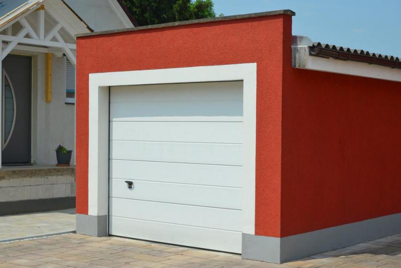 Comment r&eacute;ussir la r&eacute;novation de vos portes avec des artisans locaux ?