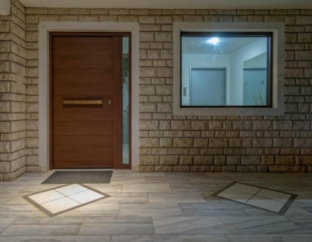 Portes d'entr&eacute;e &agrave; Saint-Martin-sur-le-Pr&eacute; : allier isolation et design